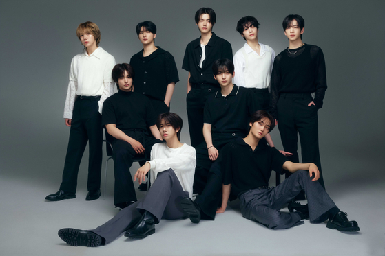 Boy band Cravity [STARSHIP ENTERTAINMENT]