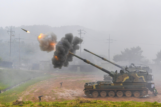 The Republic of Korea Marine Corps' 6th Brigade and the Yeonpyeong unit hold a military drill at the Northwest Islands Defense Command headquarters on June 25. [REPUBLIC OF KOREA MARINE CORPS]