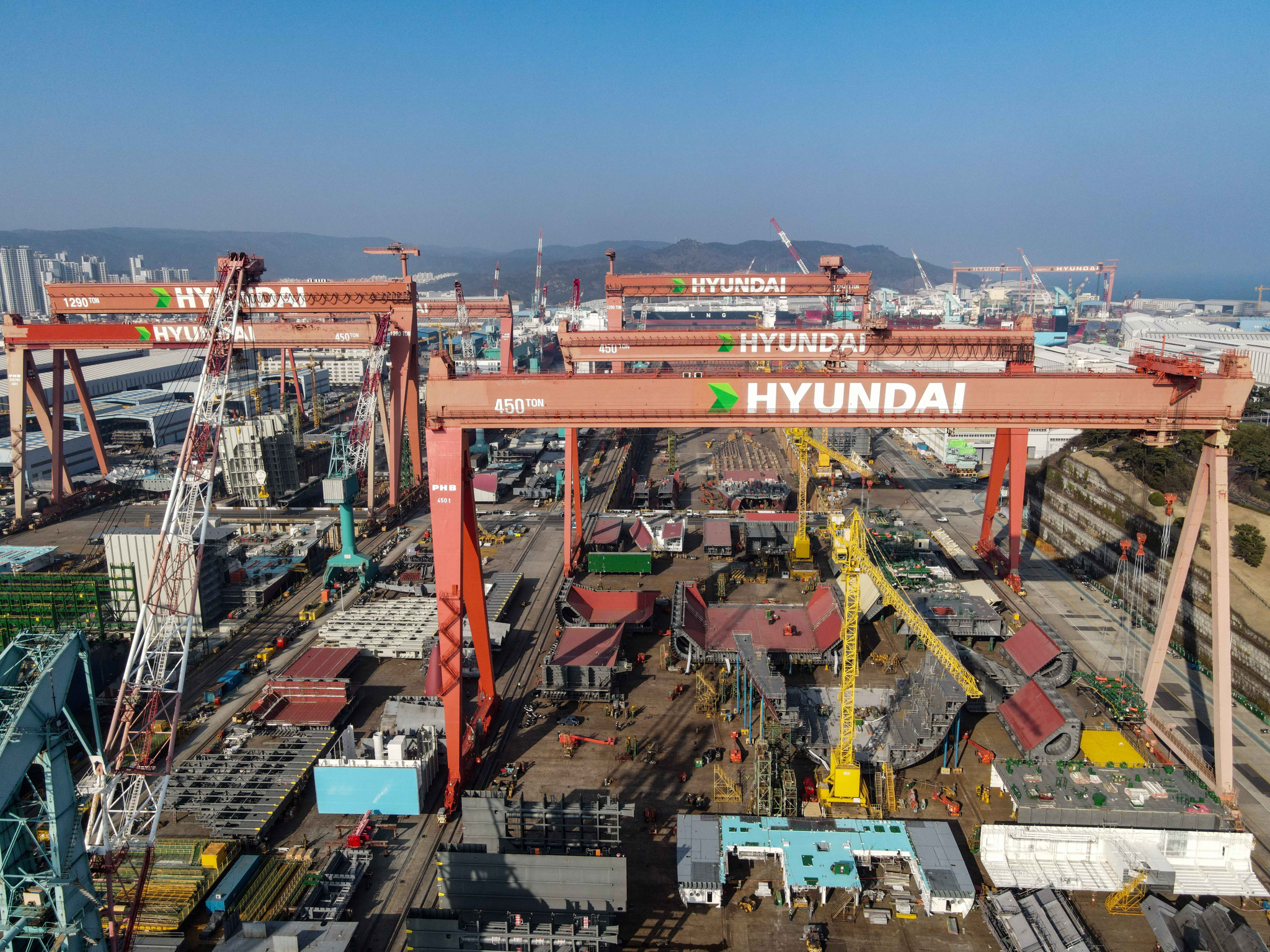An aerial view of HD Hyundai's Ulsan shipyard [HD HYUNDAI]