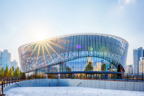 The exterior of Busan Concert Hall, the largest classical music venue outside of Seoul, which opened in Busan on June 21 [CLASSIC BUSAN]
