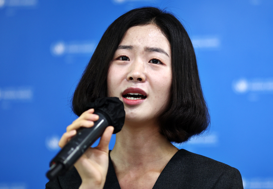 A North Korean defector speaks during an event hosted by the Seoul office of the United Nations High Commissioner for Human Rights (Ohchr) held at the Global Center in Jung District on June 25. [YONHAP] 