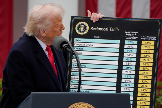 U.S. President Donald Trump speaks during a tariff announcement in the Rose Garden of the White House in Washington on April 2. [EPA/YONHAP]