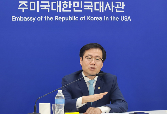 Trade Minister Yeo Han-koo speaks during a meeting with reporters at the South Korean Embassy in Washington on June 27. [YONHAP]