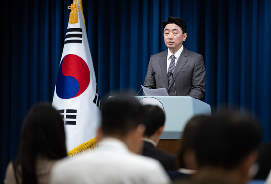 Presidential chief of staff Kang Hoon-sik announces the Lee Jae Myung administration's six new ministers, including two deputy prime ministers, as part of a partial Cabinet reshuffle on June 29 at the presidential office in central Seoul. [NEWS1]