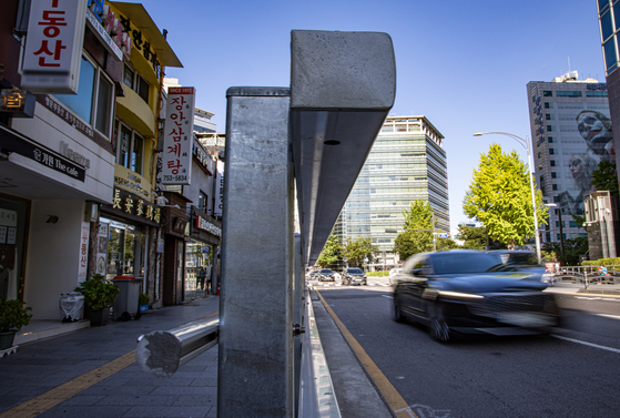 Reinforced guardrails are seen installed at the site of the Seoul City Hall crash that killed nine people on July 1, 2024. [NEWS1]