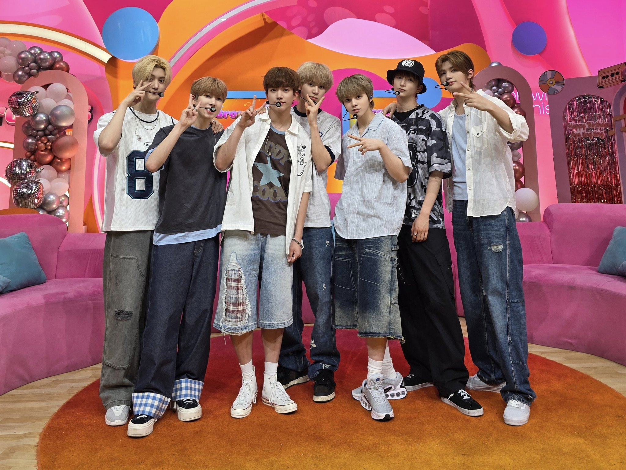 Boy band ARrC [MYSTIC STORY]