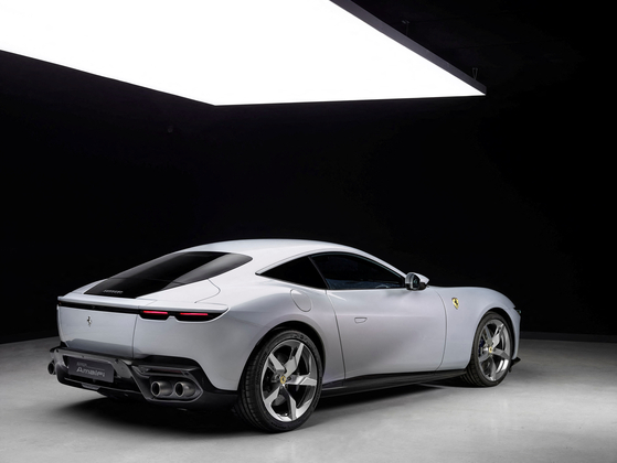 The new Ferrari Amalfi, a front-mid-engine V8 sportscar, is displayed in this handout image taken in Fiorano Modenese, Italy, June 22. [REUTERS/YONHAP] 