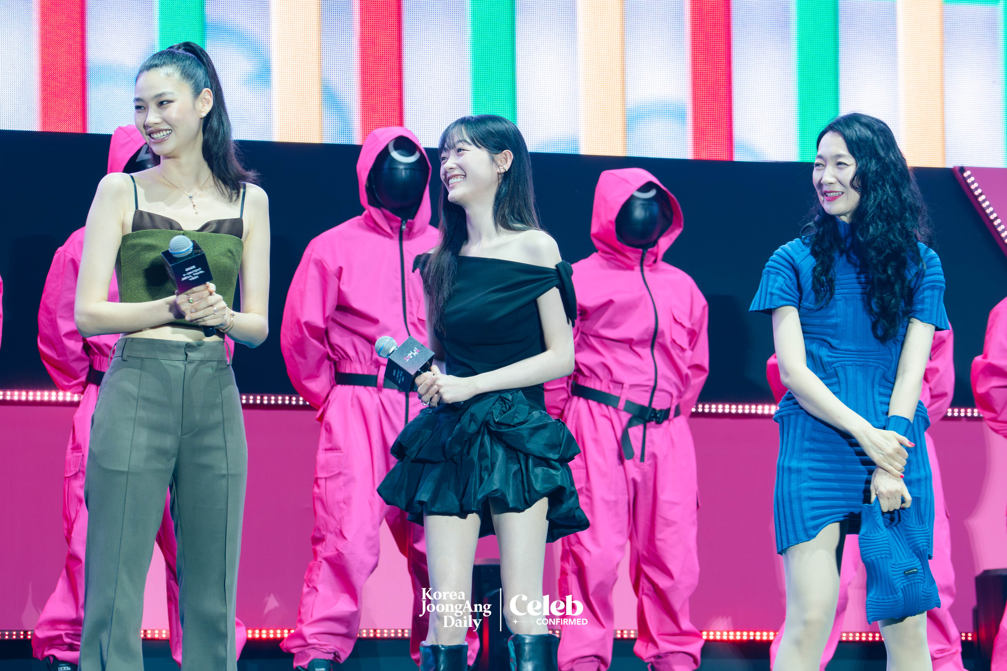 Actors Jung Ho-yeon, Lee You-mi and Kim Joo-ryoung during a fan event for the release of the third season of “Squid Game” (2021-) at Seoul Plaza in central Seoul on June 28. [DANIELA GONZALEZ PEREZ]