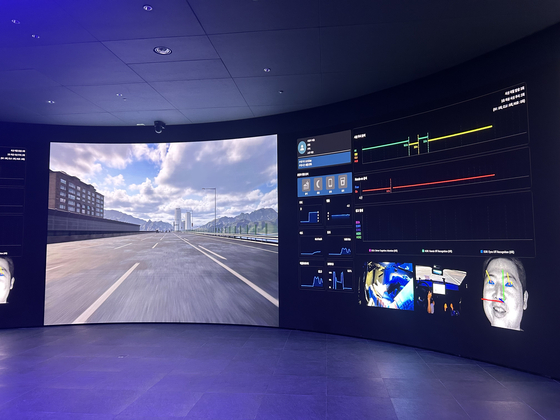 An Arc room, or simulation room, on the second floor is set up with a vehicle, allowing people to virtually test the car using a massive monitor at the UX Studio Seoul in Hyundai Motor's Gangnam office in southern Seoul. [SARAH CHEA]
