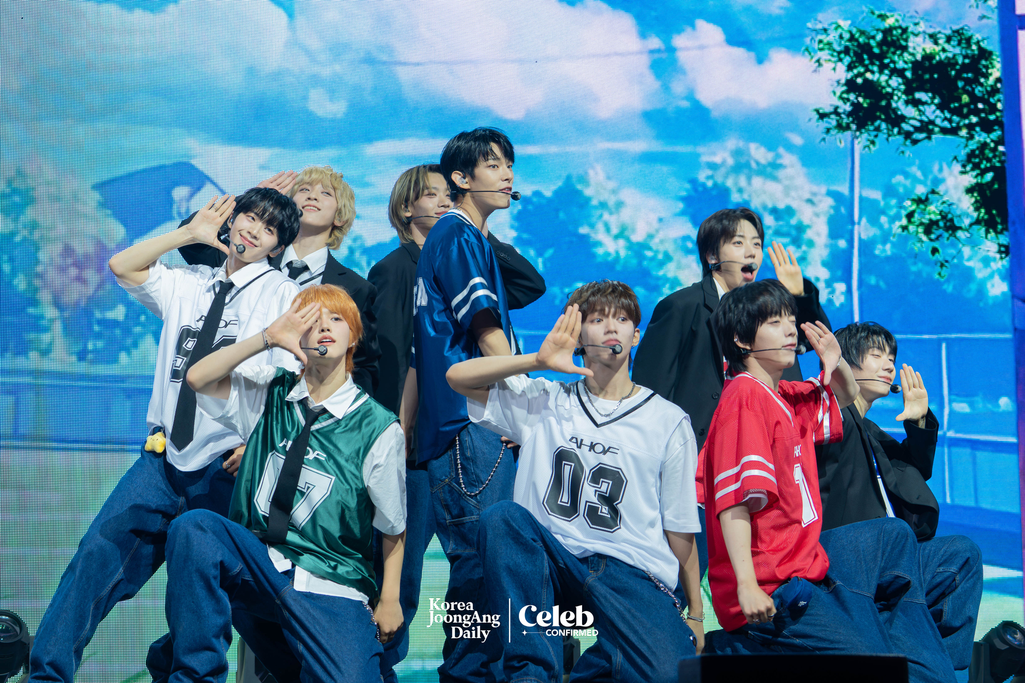 Boy band AHOF performs B-side track “The Universe” during a showcase for the release of its first EP, “Who We Are,” at Yes24 Live Hall in eastern Seoul on July 1. [DANIELA GONZALEZ PEREZ]