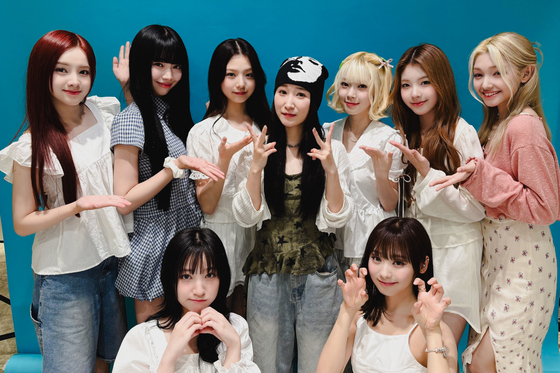 Girl group Unis with Japanese pop singer noa [F&F ENTERTAINMENT]