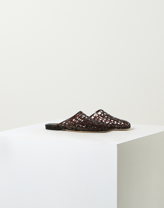 Jelly shoes launched by Vince [LF]