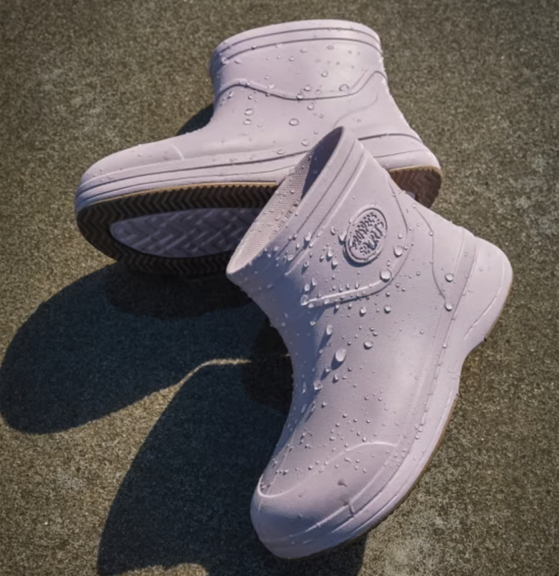 Hyper-light rain boots launched by Pro-specs [PRO-SPECS]