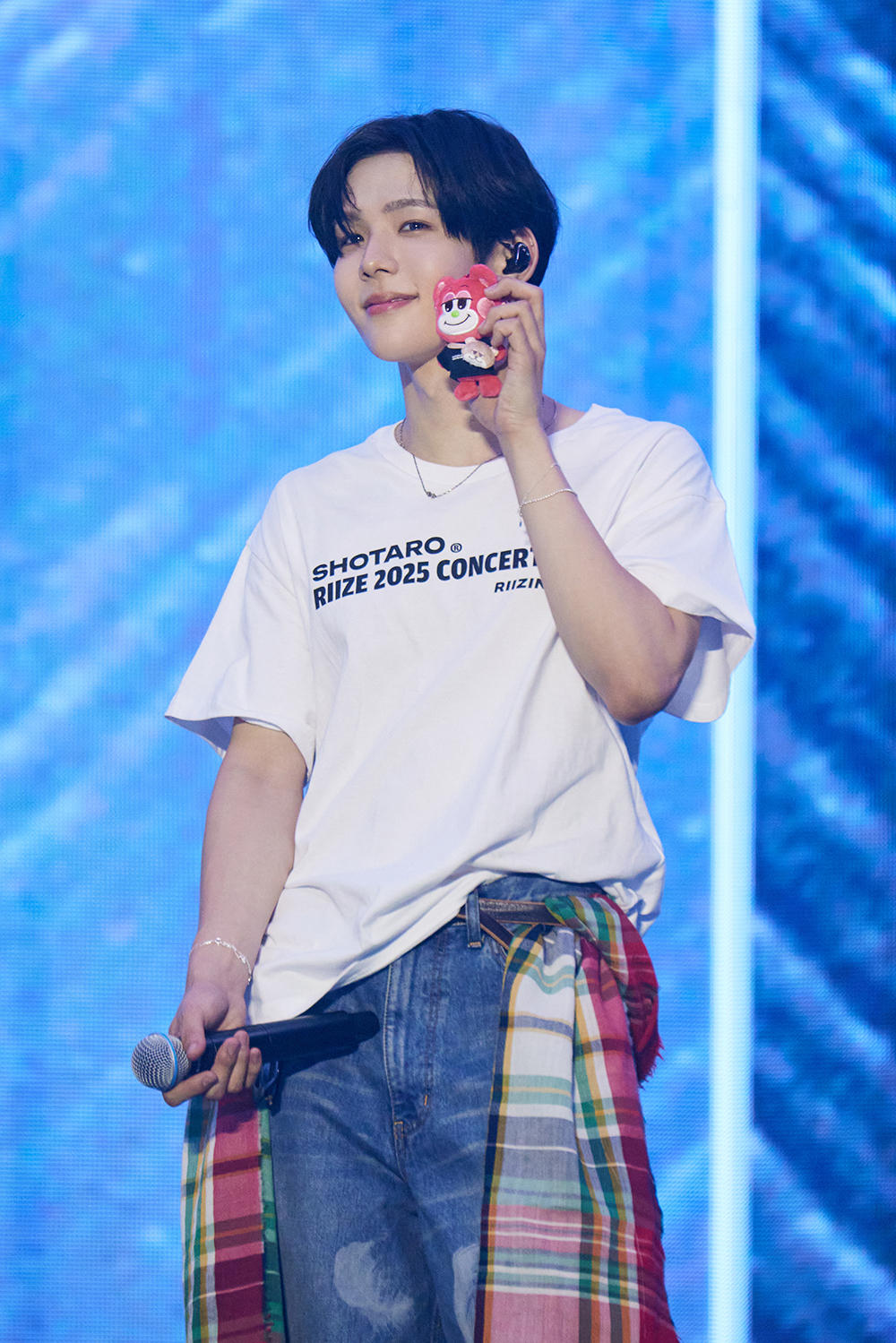 Boy band Riize's Shotaro performs during its first solo concert tour, “Riize Loud,” on July 6 at the KSPO Dome in southern Seoul. [SM ENTERTAINMENT]