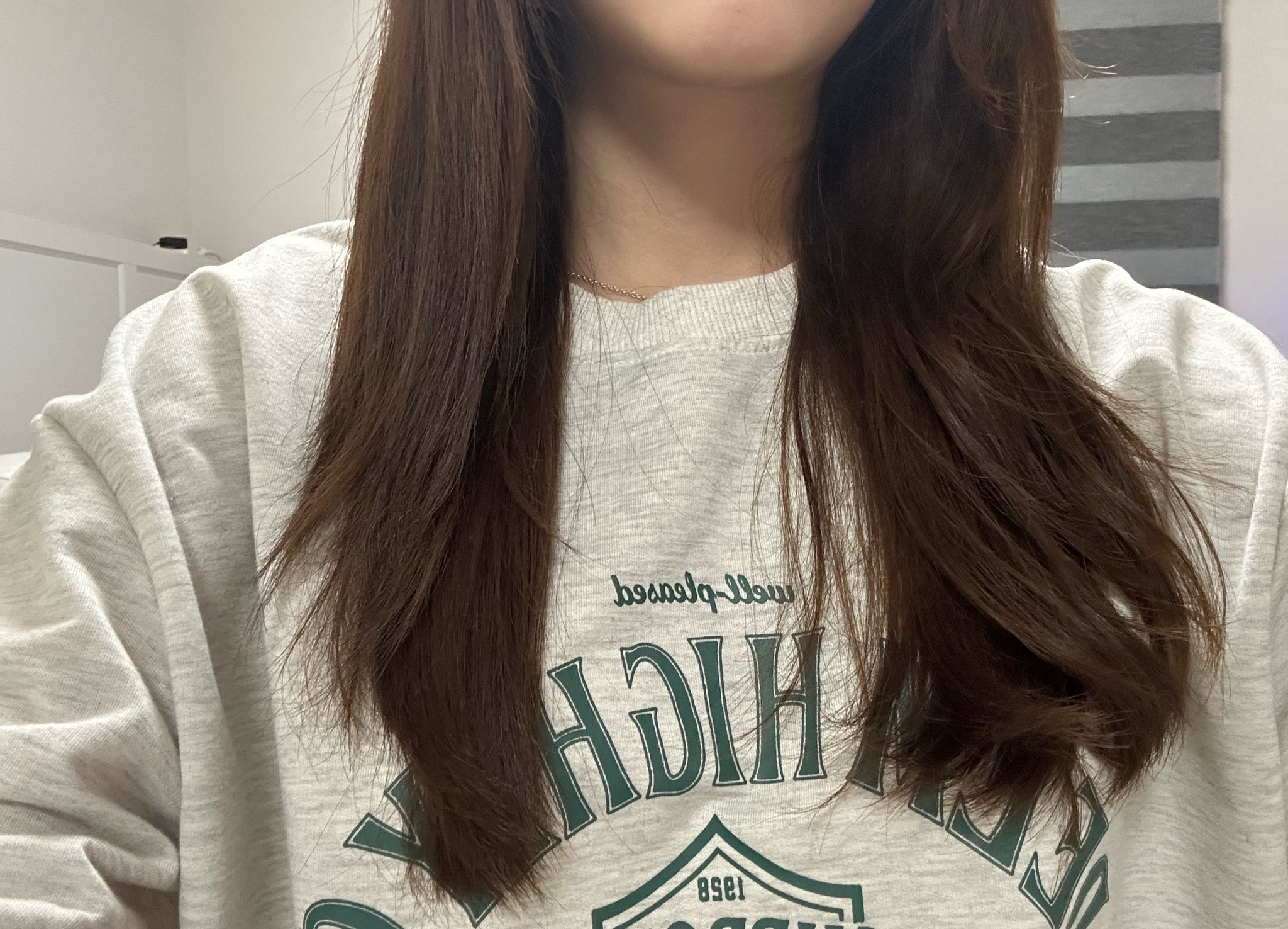 I used the AirSmooth attachment on the left side of my hair, and simply blow-dried the right side with the Airwrap Co-anda 2x. [WOO JI-WON]
