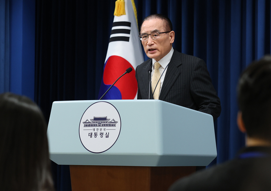 National Security Adviser Wi Sung-lac gives a press briefing on the outcome of his trip to the United States at the Yongsan presidential office in central Seoul on July 9. [JOINT PRESS CORPS]