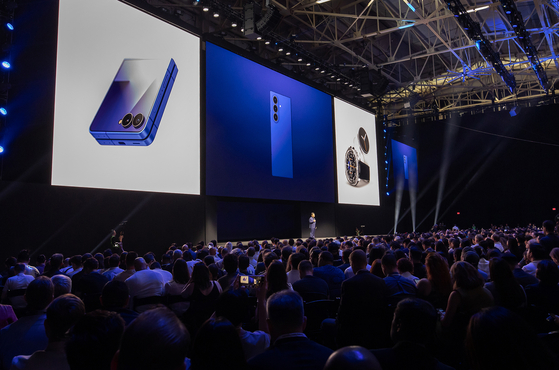 Roh Tae-moon, acting head of Samsung Electronics' Device eXperience Division, delivers a keynote speech at Samsung Galaxy Unpacked 2025 in New York on July 9. [SAMSUNG ELECTRONICS]