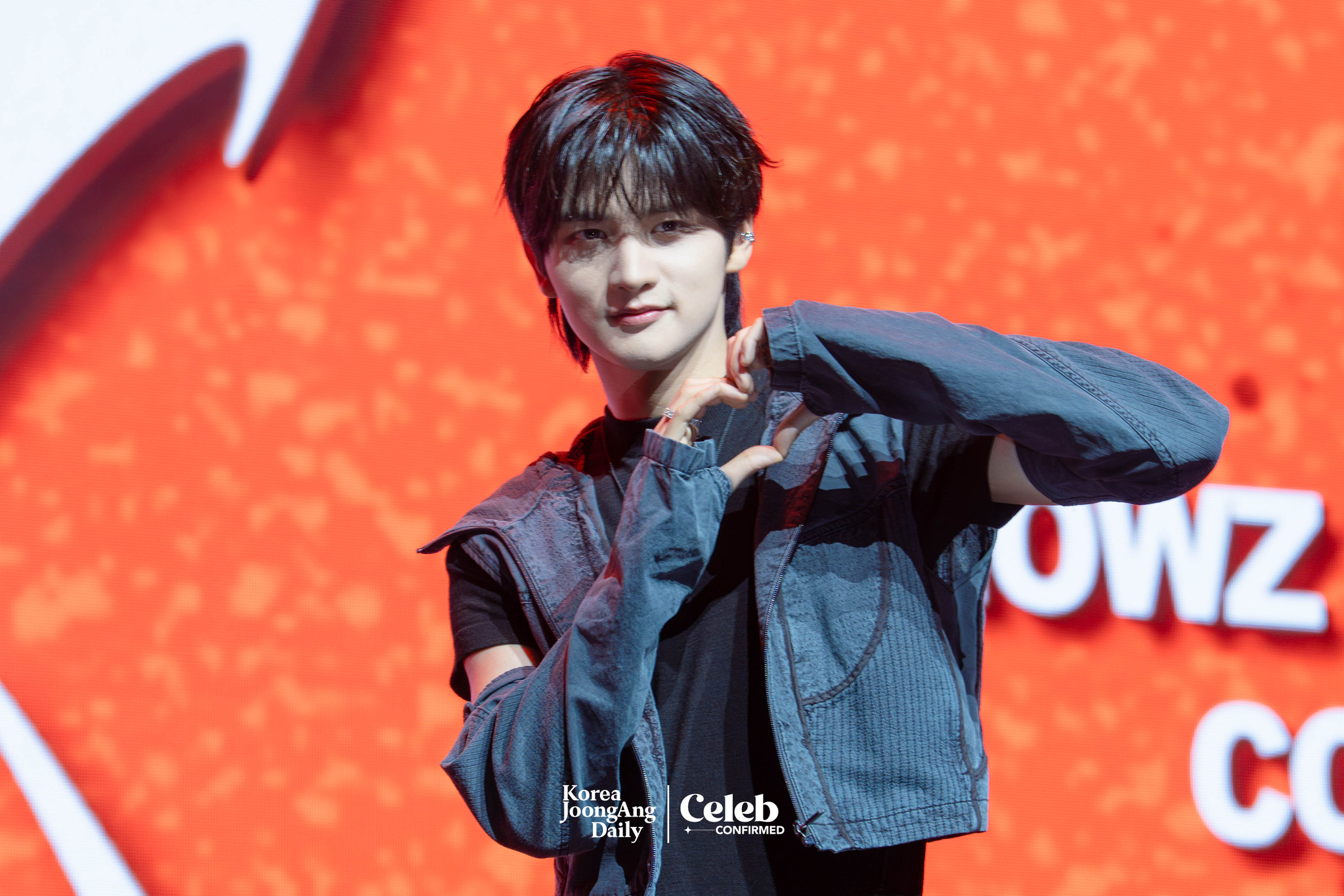 NOWZ’s Yoon poses for photos during a showcase for the release of the first EP, “Ignition,” at Yes24 Live Hall in eastern Seoul on July 9. [DANIELA GONZALEZ PEREZ]