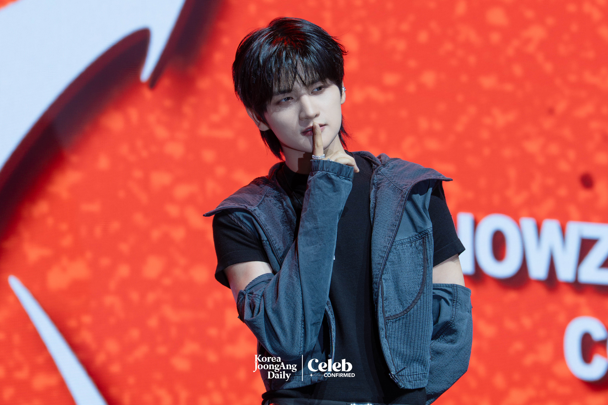 NOWZ’s Yoon poses for photos during a showcase for the release of the first EP, “Ignition,” at Yes24 Live Hall in eastern Seoul on July 9. [DANIELA GONZALEZ PEREZ]