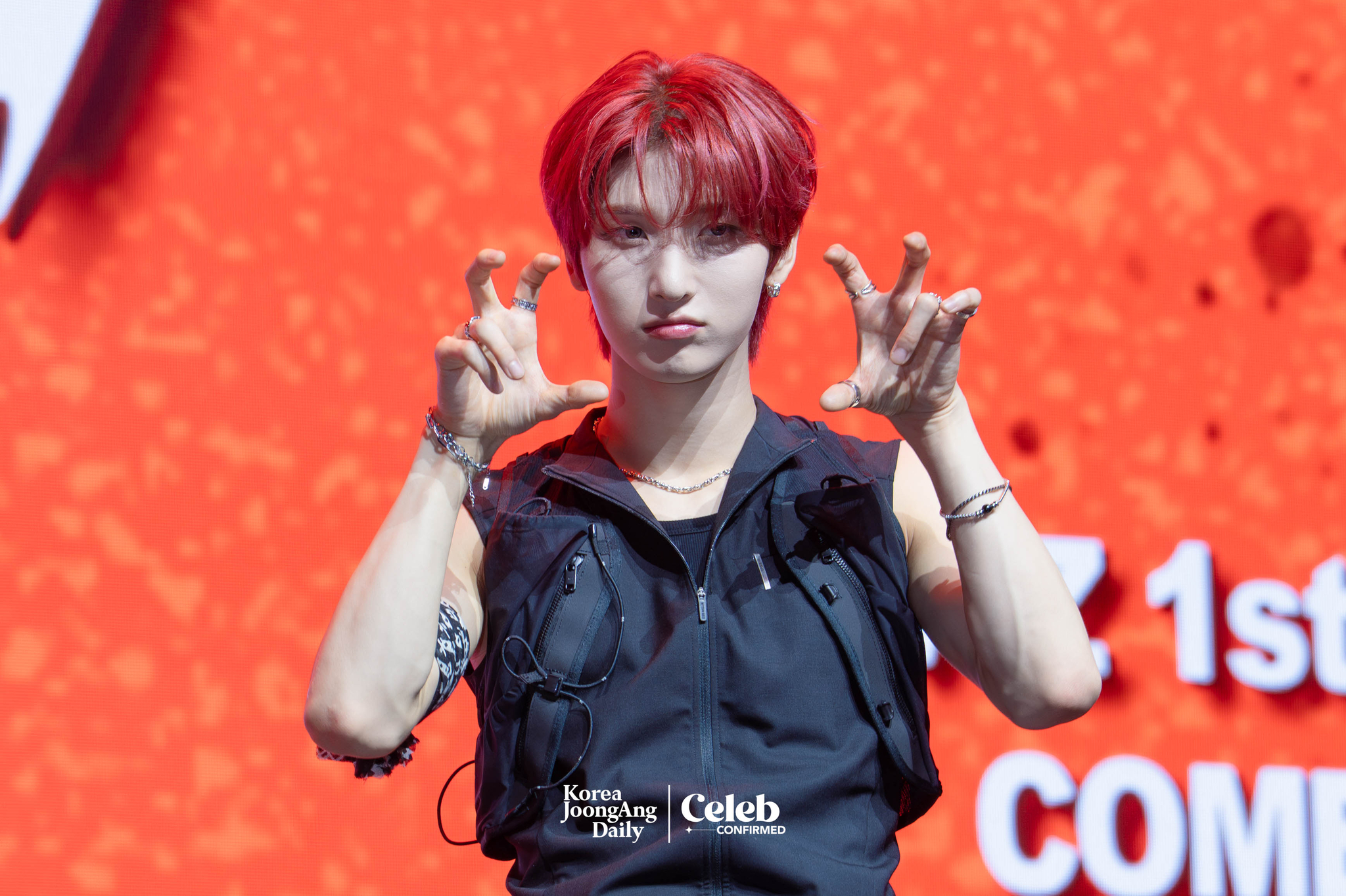 NOWZ’s Yeonwoo poses for photos during a showcase for the release of the first EP, “Ignition,” at Yes24 Live Hall in eastern Seoul on July 9. [DANIELA GONZALEZ PEREZ]