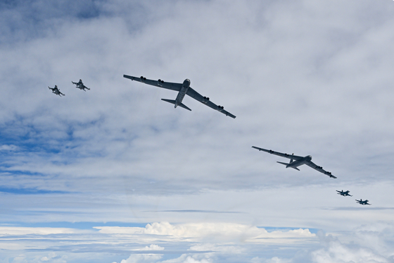 The Ministry of National Defense said on July 11 that Korea, the United States and Japan conducted a joint aerial exercise over international waters south of Jeju Island. [NEWS1] 