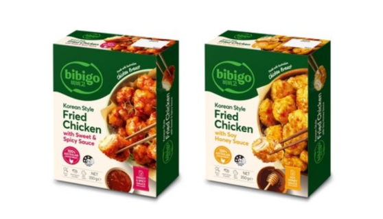 CJ CheilJedang's fried chicken products, which were introduced at the Australian supermarket chain Woolworths in July, are shown in this photo, provided by the company. [YONHAP]