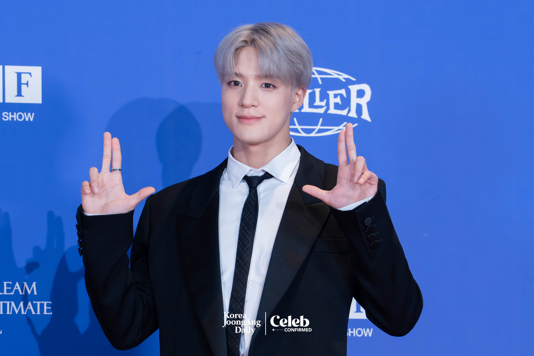NCT Dream’s Jeno poses for photos during a news conference for the release of the band's fifth full-length album, “Go Back to the Future,” at Lotte Cinema World Tower in southern Seoul on July 14. [DANIELA GONZALEZ PEREZ]