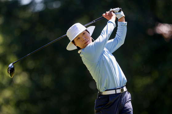 Lee So-mi looks on after a shot during the third round of the Amundi Evian Championship at Evian Resort Golf Club, in Evian-Les-Bains, eastern France, on July 12. [AFP/YONHAP]