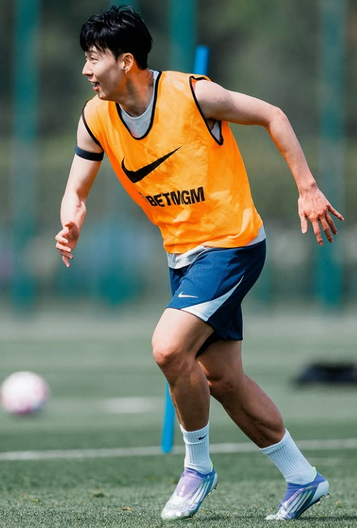 A picture of Son Heung-min training uploaded on Tottenham Hotspur's Instagram account [SCREEN CAPTURE]