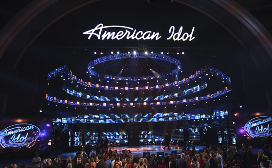 The stage at the ″American Idol″ farewell season finale at the Dolby Theatre in Los Angeles on April 7, 2016. [AP/YONHAP]