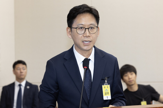 Science and ICT Minister nominee Bae Kyung-hoon speaks during his confirmation hearing held by the Science, ICT, Future Planning, Broadcasting and Communications Committee at the National Assembly in Yeouido, western Seoul on July 14. [JOONGANG ILBO]