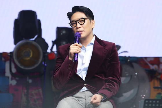 Rapper and producer MC Mong speaks at an album launch event in Gwangjin District, eastern Seoul, on Oct. 25, 2019. [YONHAP]