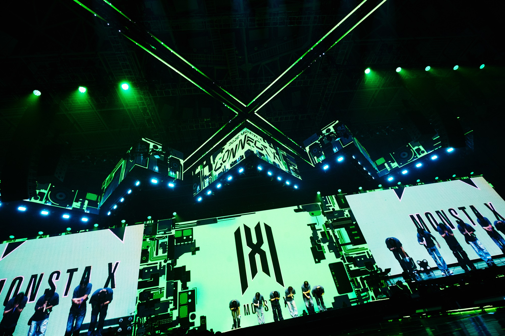 Monsta X performs during its ″Connect X″ show at the KSPO Dome in southern Seoul on July 20. [STARSHIP ENTERTAINMENT]
