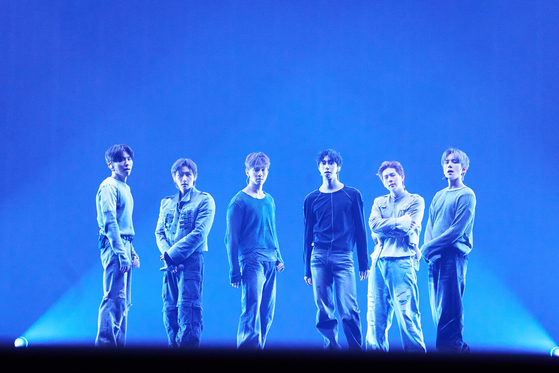 Monsta X performs during its ″Connect X″ show at the KSPO Dome in southern Seoul on July 20. [STARSHIP ENTERTAINMENT]