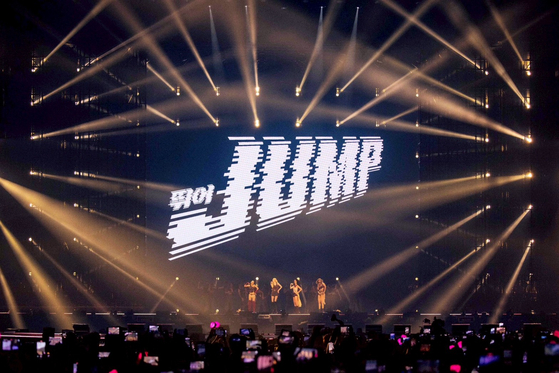 Girl group Blankpink showcases its new single ″Jump″ during the ″Deadline″ tour in Goyang, Gyeonggi on June 5. [YG ENTERTAINMENT]