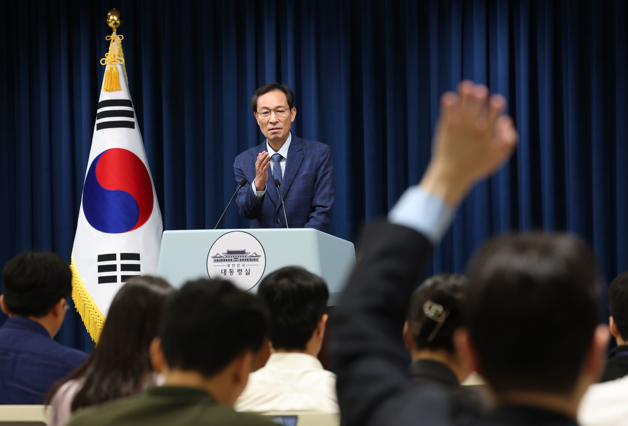 Woo Sang-ho, presidential political affairs secretary, speaks during a press conference at the presidential office in Yongsan District, central Seoul on July 20. [JOINT PRESS CORPS]