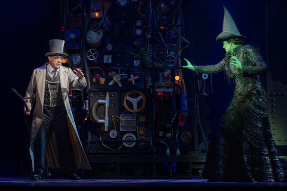 Simon Burke as The Wizard, left, and Sheridan Adams as Elphaba act in a scene from the musical "Wicked" [JEFF BUSBY/SNCO]