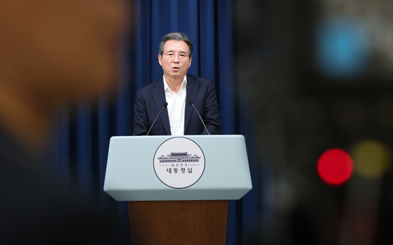 Kim Yong-beom, presidential chief of staff for policy speaks during a press briefing at the presidential office in Yongsan, central Seoul on July 25. [NEWS1]