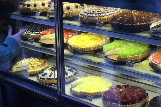 Tarts on display at the 2025 Cafe & Bakery Fair in Gangnam District, southern Seoul, on Feb. 19 [YONHAP] 