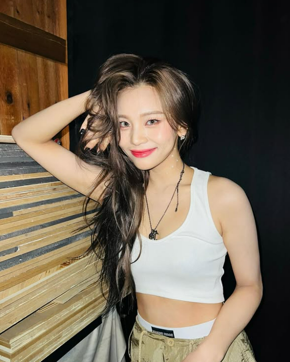 Singer Umji of girl group Viviz [SCREEN CAPTURE]