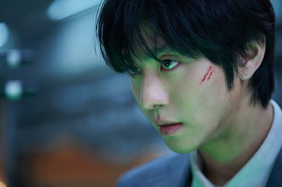 A still, provided by Lotte Entertainment, shows Dok-ja, played by Ahn Hyo-seop, from ″Omniscient Reader: The Prophet.″ [YONHAP] 