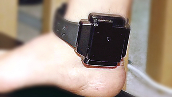 An electronic ankle monitor [NEWS1]