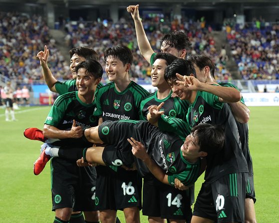 Team K League celebrates during a Coupang Play Series match against Newcastle United at Suwon World Cup Stadium in Suwon, Gyeonggi on July 30. [YONHAP] 
