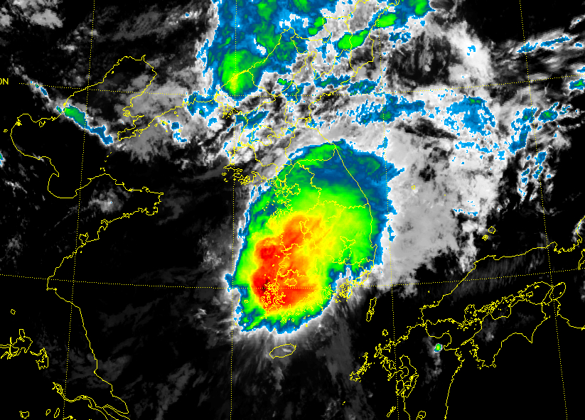 Infrared image of the Korean peninsula as of Aug. 3 at 5 p.m. [KOREA METEOROLOGICAL ADMINISTRATION]