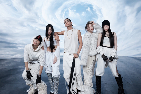 Coed group Allday Project [THE BLACK LABEL]