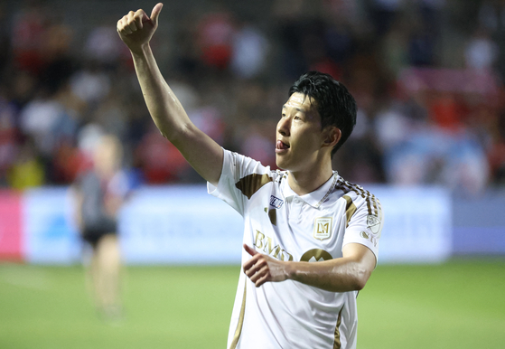 Los Angeles FC forward Son Heung-min celebrates after an MLS match against Chicago Fire at SeatGeek Stadium in Bridgeview, Illinois on Aug. 9. [REUTERS/YONHAP]