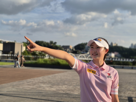 Lee Jeong-hyun poses during an interview with the JoongAng Ilbo at Nodeul Island in central Seoul. [JOONGANG ILBO] 