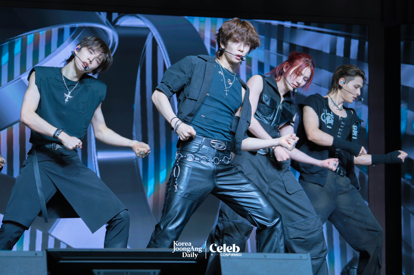 Boy band Ampers&One performs B-side “Seesaw” during a showcase for the release of its third EP, "Loud & Proud," at the Sky Art Hall in western Seoul on Aug. 12. [DANIELA GONZALEZ PEREZ]