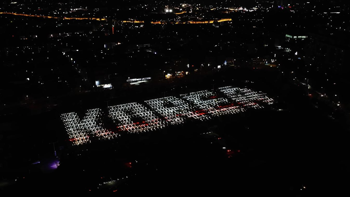 One thousand Teslas hold a light show in Suwon, Gyeonggi, as part of the 2024 K-Light Show. [SCREEN CAPTURE]