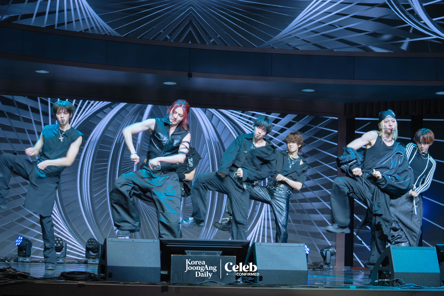 Boy band Ampers&One performs B-side “Seesaw” during a showcase for the release of its third EP, "Loud & Proud," at the Sky Art Hall in western Seoul on Aug. 12. [DANIELA GONZALEZ PEREZ]